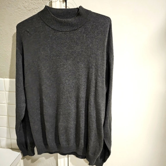 Croft & Barrow Gray Crew neck Large in Great shape - Picture 1 of 8